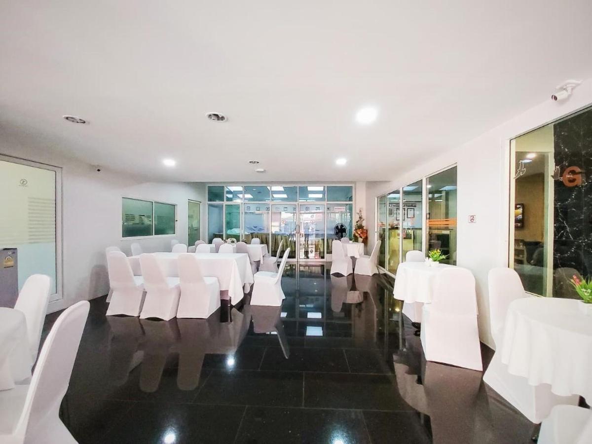 Klean Residence Hotel Bangkok Esterno foto