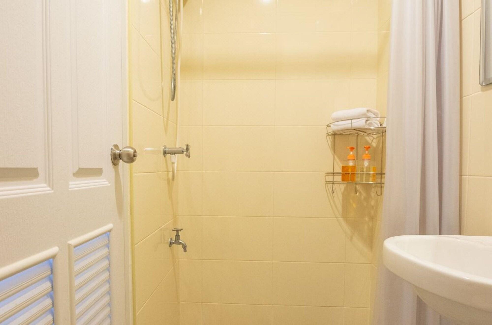 Klean Residence Hotel Bangkok Esterno foto